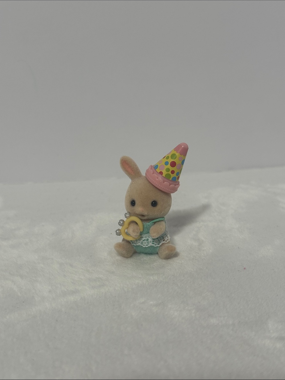 Calico Critters Sylvanian Families Jamie Periwinkle Tan Bunny Baby Party Series